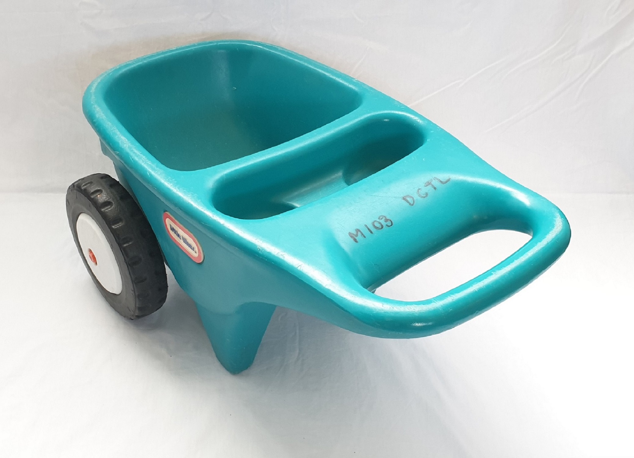 toy wheelbarrow little tikes